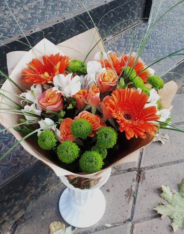 Букет цветов из: Герберы, Хризантемы, Альстромерии и Розы в Северном Оренбургской области