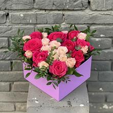 Цветочная композиция из Розы в коробке в Северном Оренбургской области