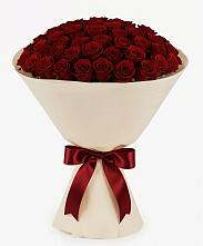 Букет 101 Бордовая роза Блэк Бакарра в Северном Оренбургской области