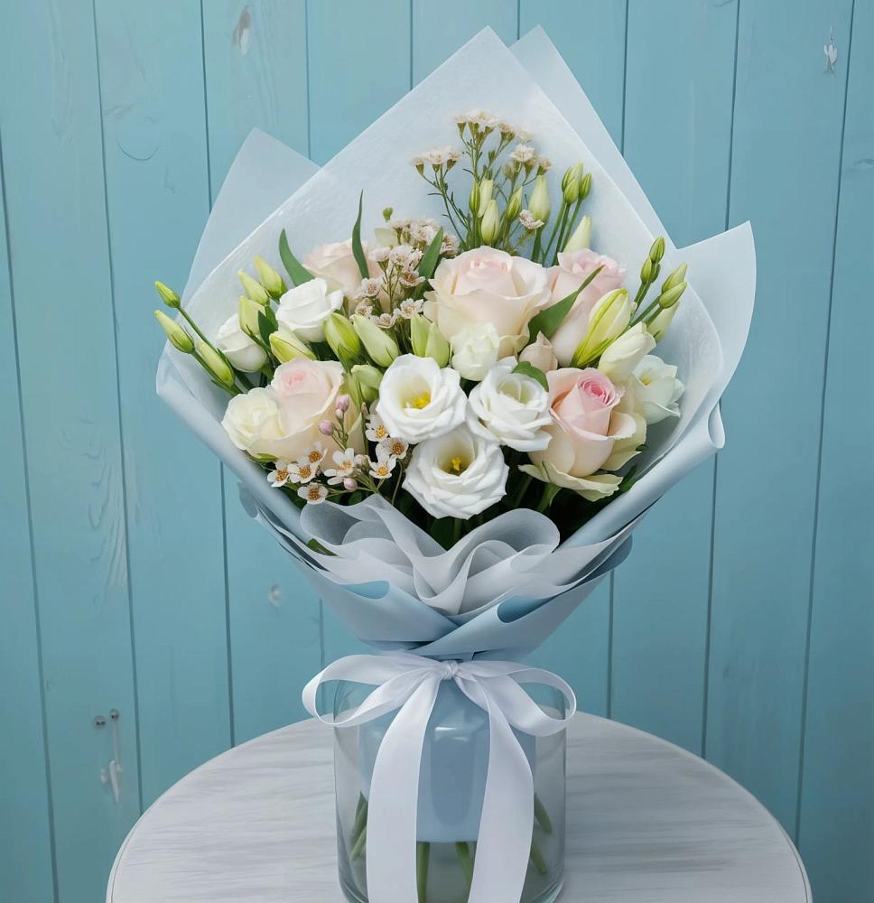 Букет цветов из: Розы и Лизиантусы в Северном Оренбургской области