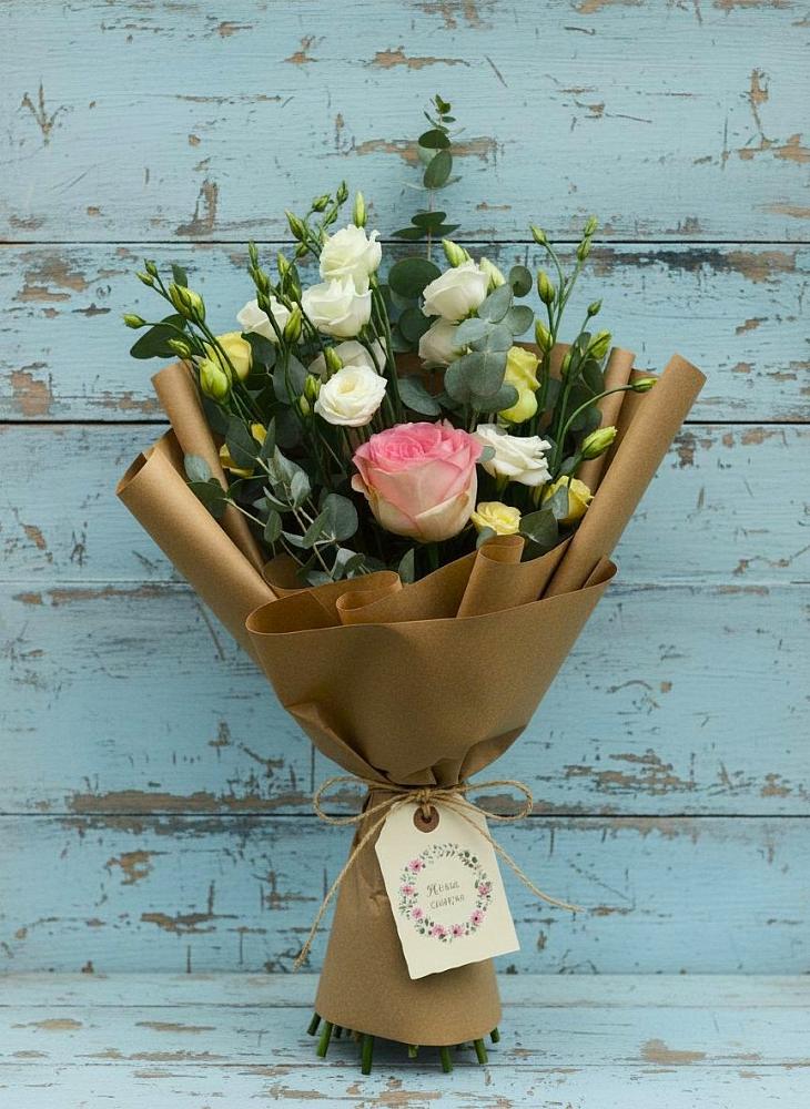 Букет цветов из: Розы и Лизиантусы в Северном Оренбургской области