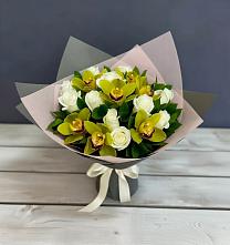 Букет цветов из:  Орхидеи и Розы в Северном Оренбургской области