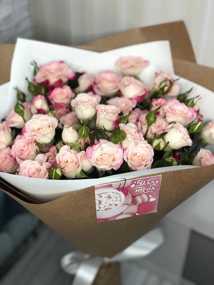 Букет цветов из: Розы в Северном Оренбургской области