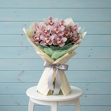 Букет цветов из:  Орхидеи и Розы #REPLACE_PRED# Северном Оренбургской области