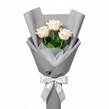 Букет 3 белые розы в Северном Оренбургской области