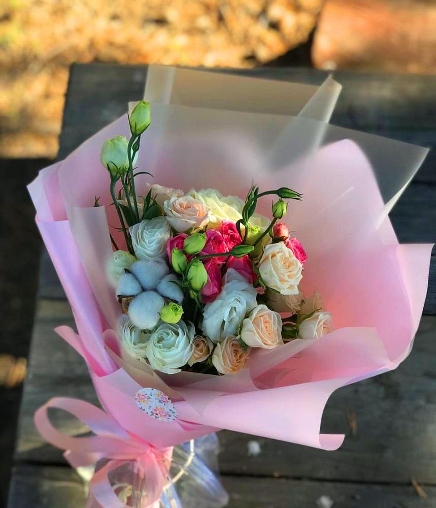 Букет цветов из: Розы и Лизиантусы в Северном Оренбургской области