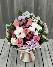 Букет цветов из:  Альстромерии, Гвоздики, Розы и Хризантемы в Северном Оренбургской области