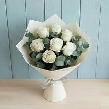 Букет Белые розы в Эвкалипте в Северном Оренбургской области