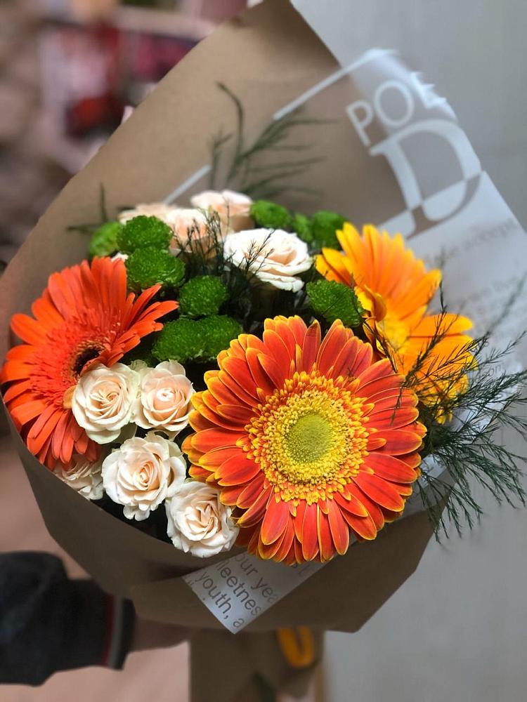 Букет цветов из: Герберы, Хризантемы и Розы в Северном Оренбургской области