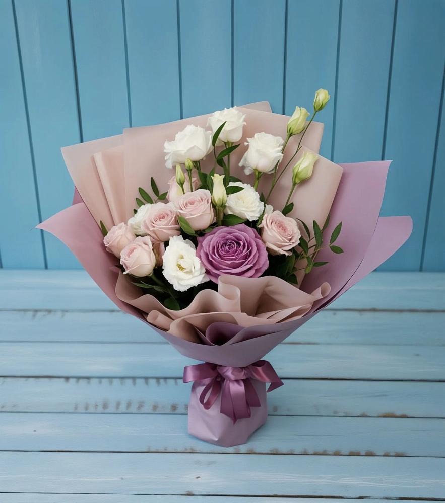 Букет цветов из: Розы и Лизиантусы в Северном Оренбургской области